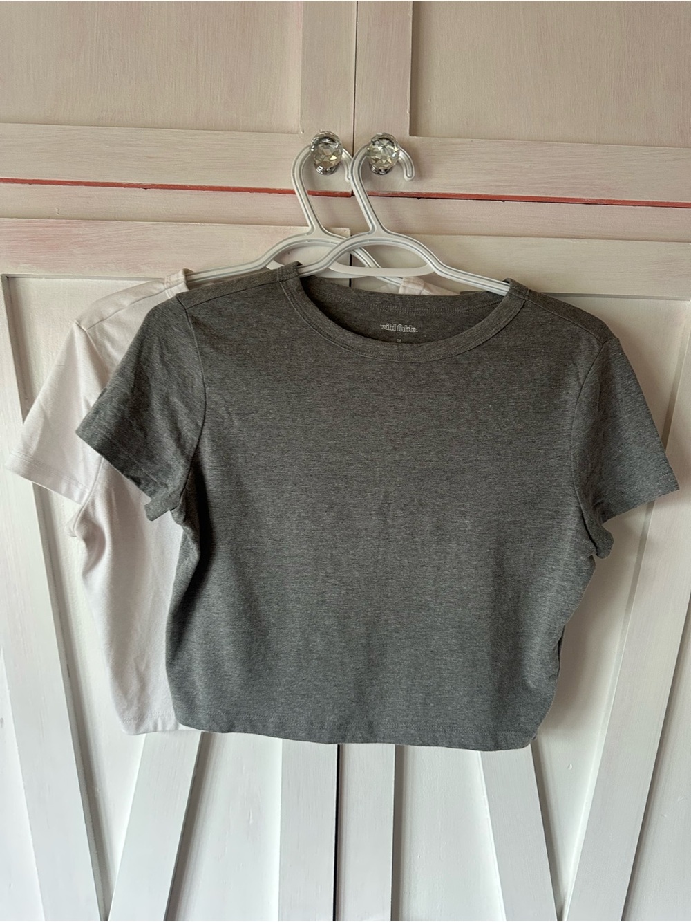 BUNDLE wild fable Gray + White Cropped Crewneck Tee
